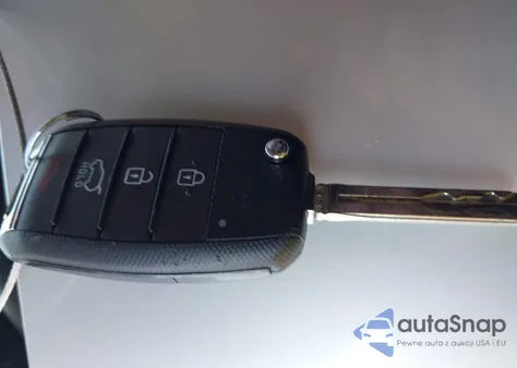 2017 Kia Sportage Lx z USA, uszkodzony, nr VIN KNDPMCAC5H7032152